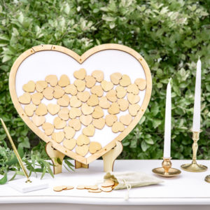 Livre d'or - Cœur en bois avec 70 petits cœurs